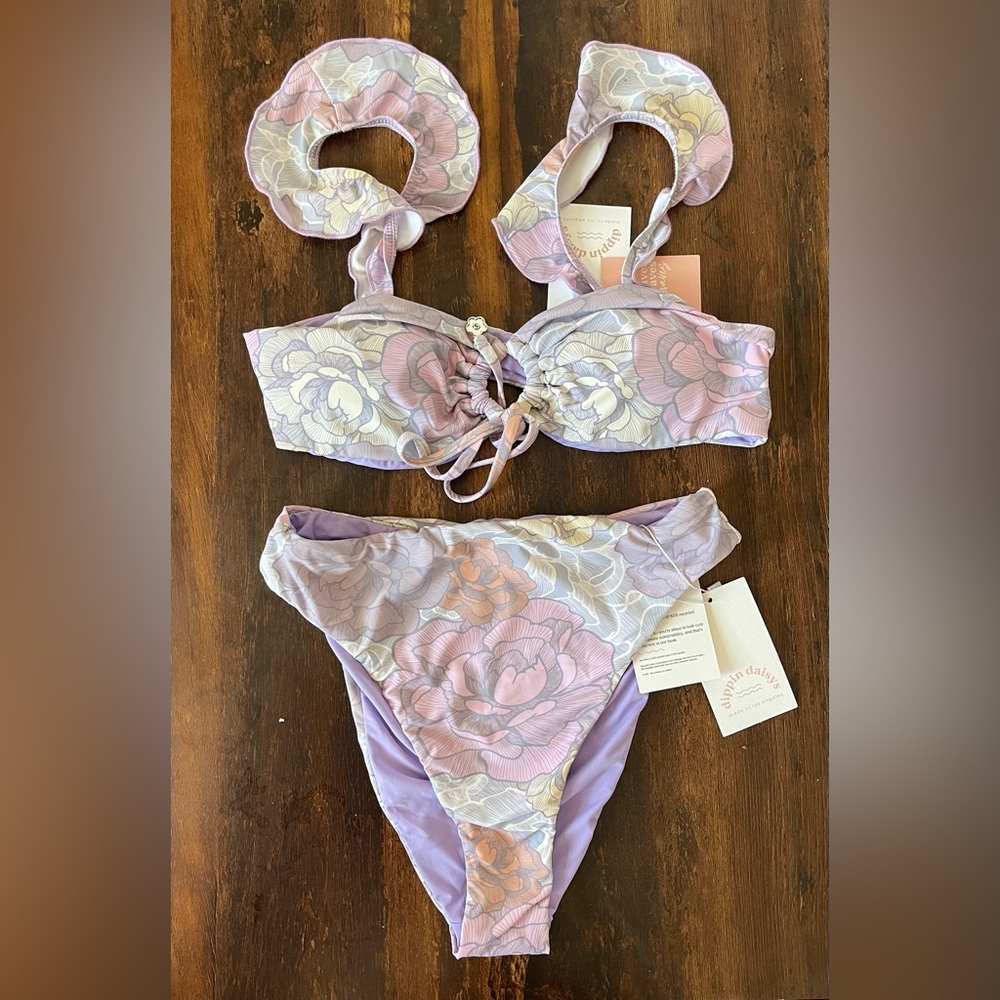 BNWT DIPPIN DAISYS PURPLE FLORAL BIKINI